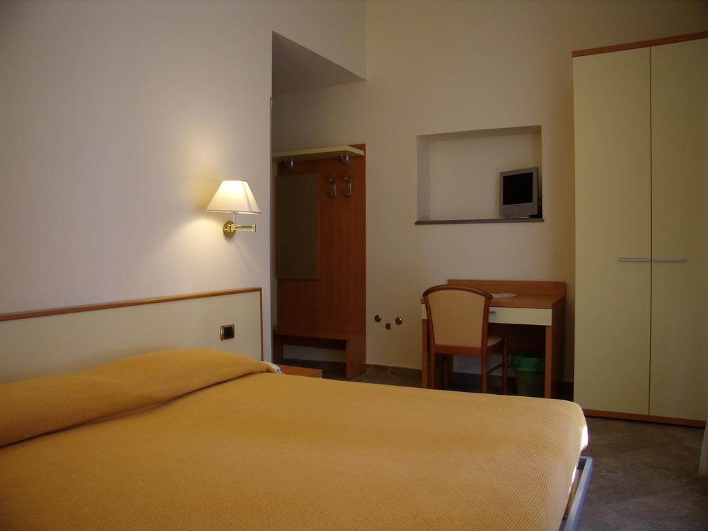 Hotel Beatrice Florence Room photo